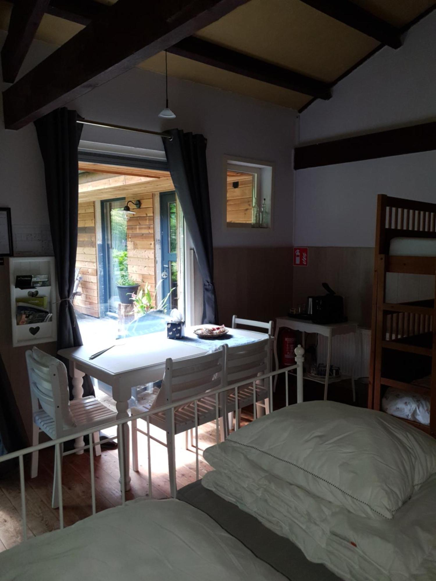 B&B Land Of Tir Nan Og Lommel Buitenkant foto
