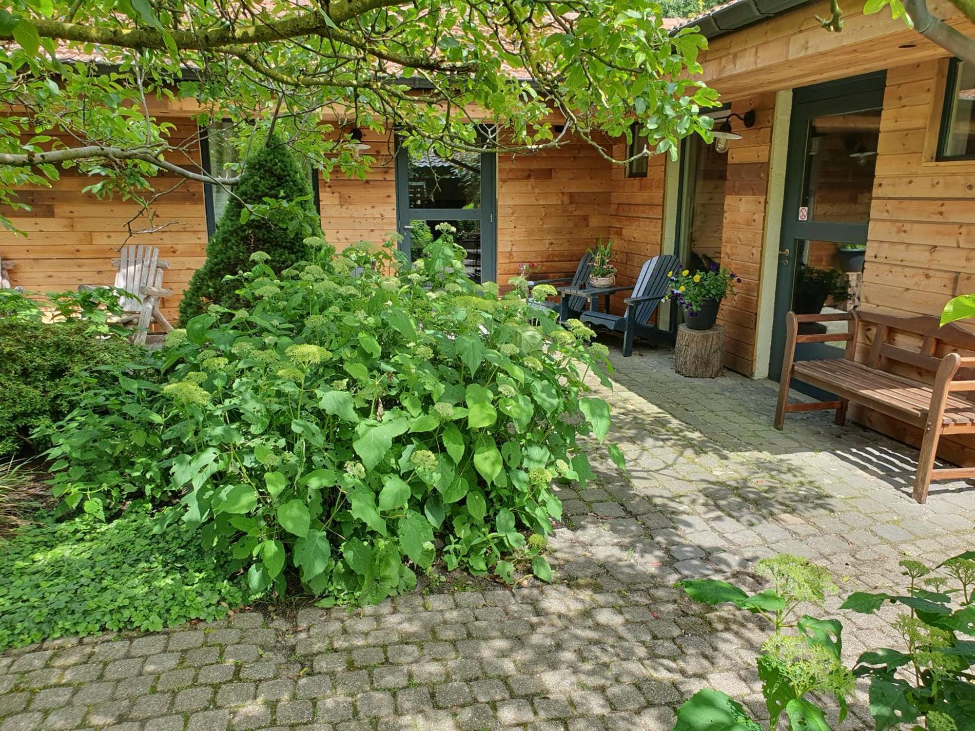 B&B Land Of Tir Nan Og Lommel Buitenkant foto
